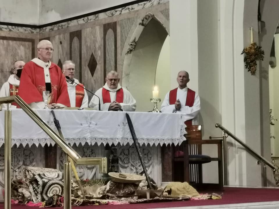 19 Archbishop Farrell prays the Eucharistic Prayer