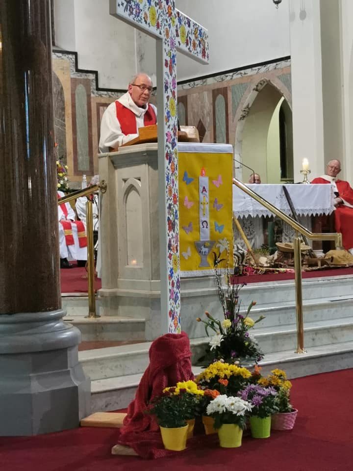 9 Fr David Corrigan SM PP continues his homily